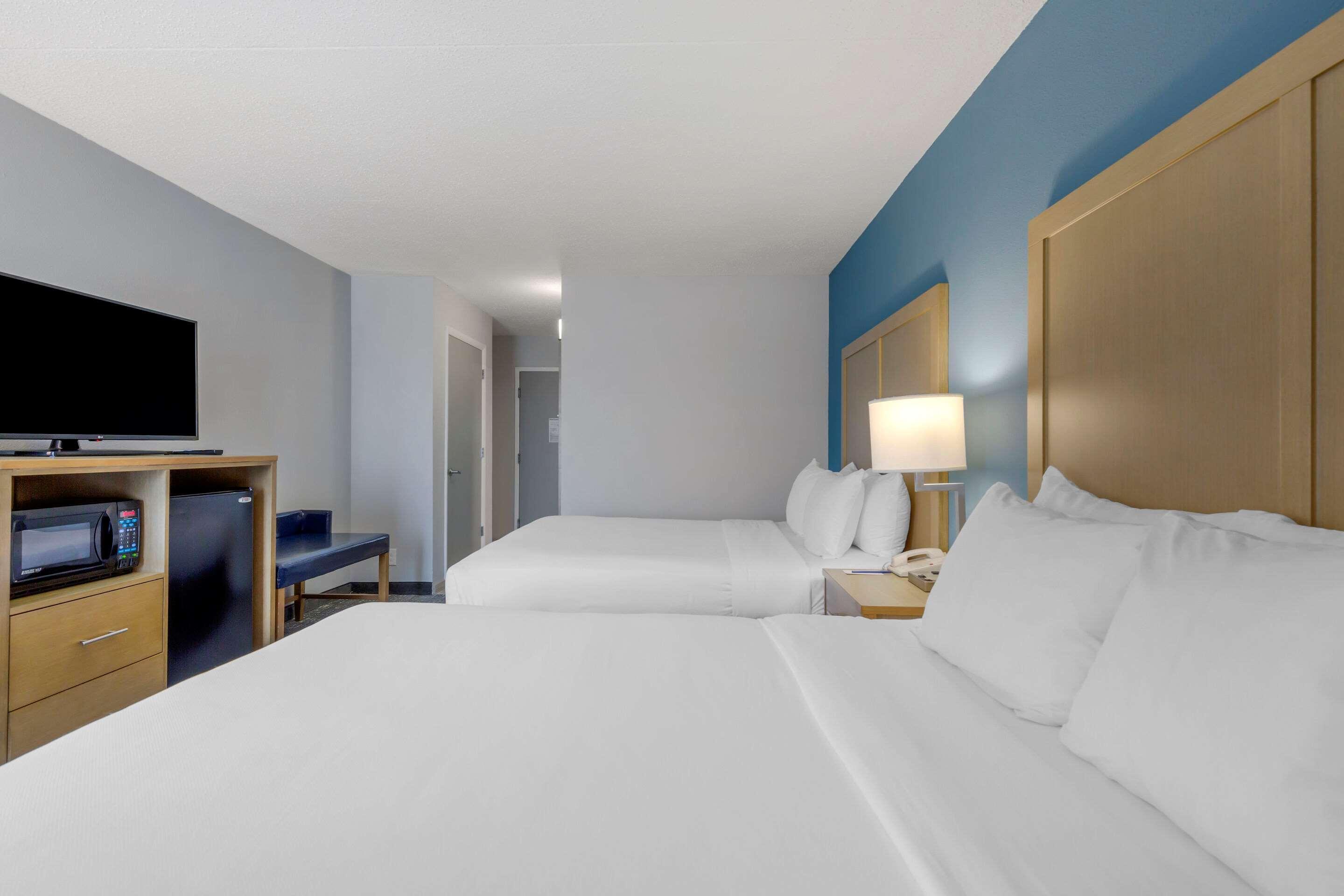 Comfort Inn & Suites Alexandria West Extérieur photo