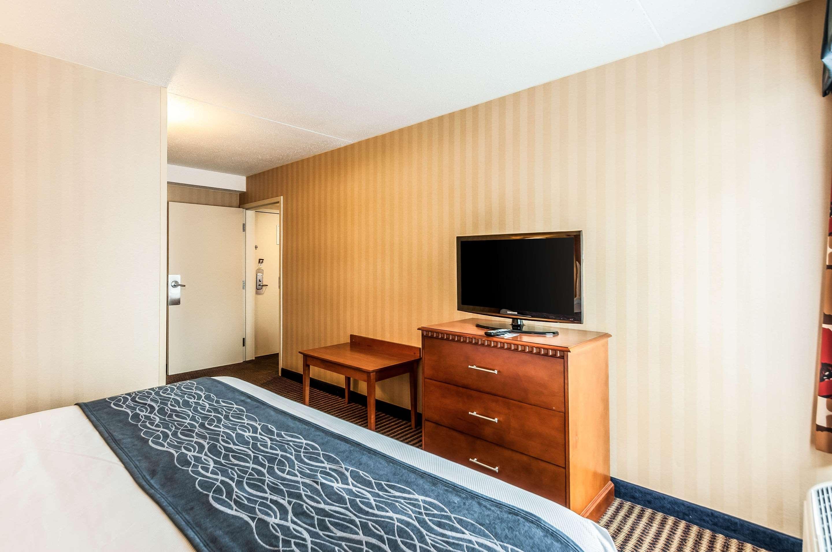 Comfort Inn & Suites Alexandria West Extérieur photo