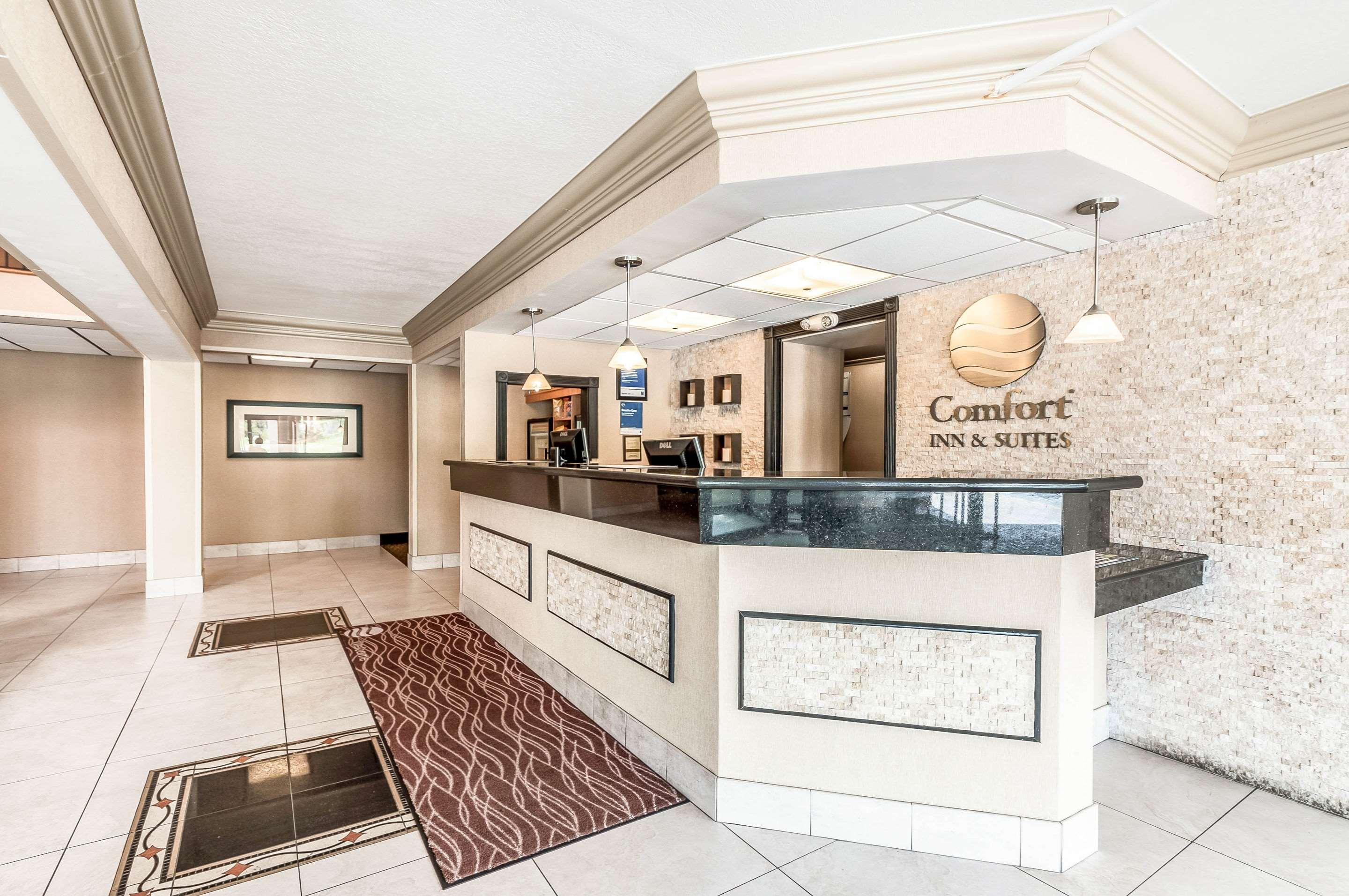 Comfort Inn & Suites Alexandria West Extérieur photo