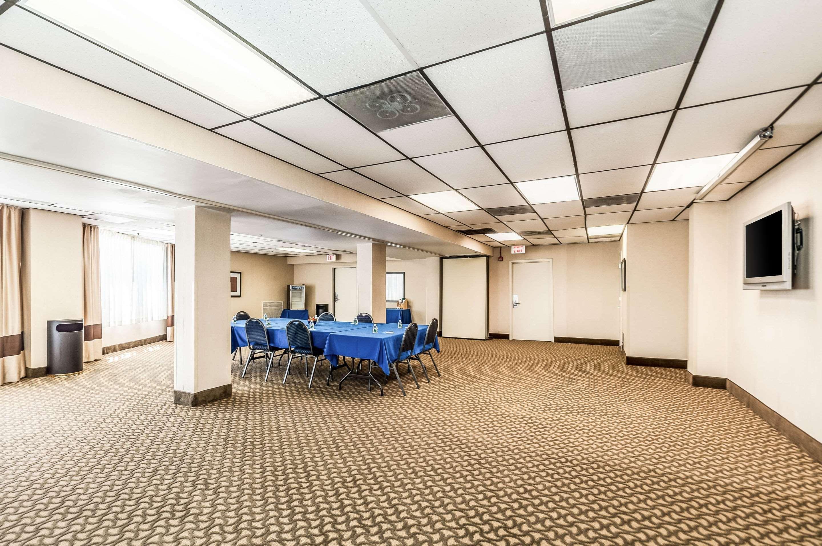Comfort Inn & Suites Alexandria West Extérieur photo